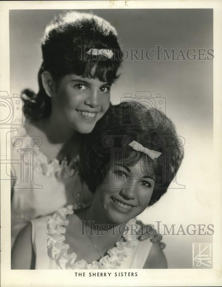 1963 Press Photo Singers The Sherry Sisters - tup26851