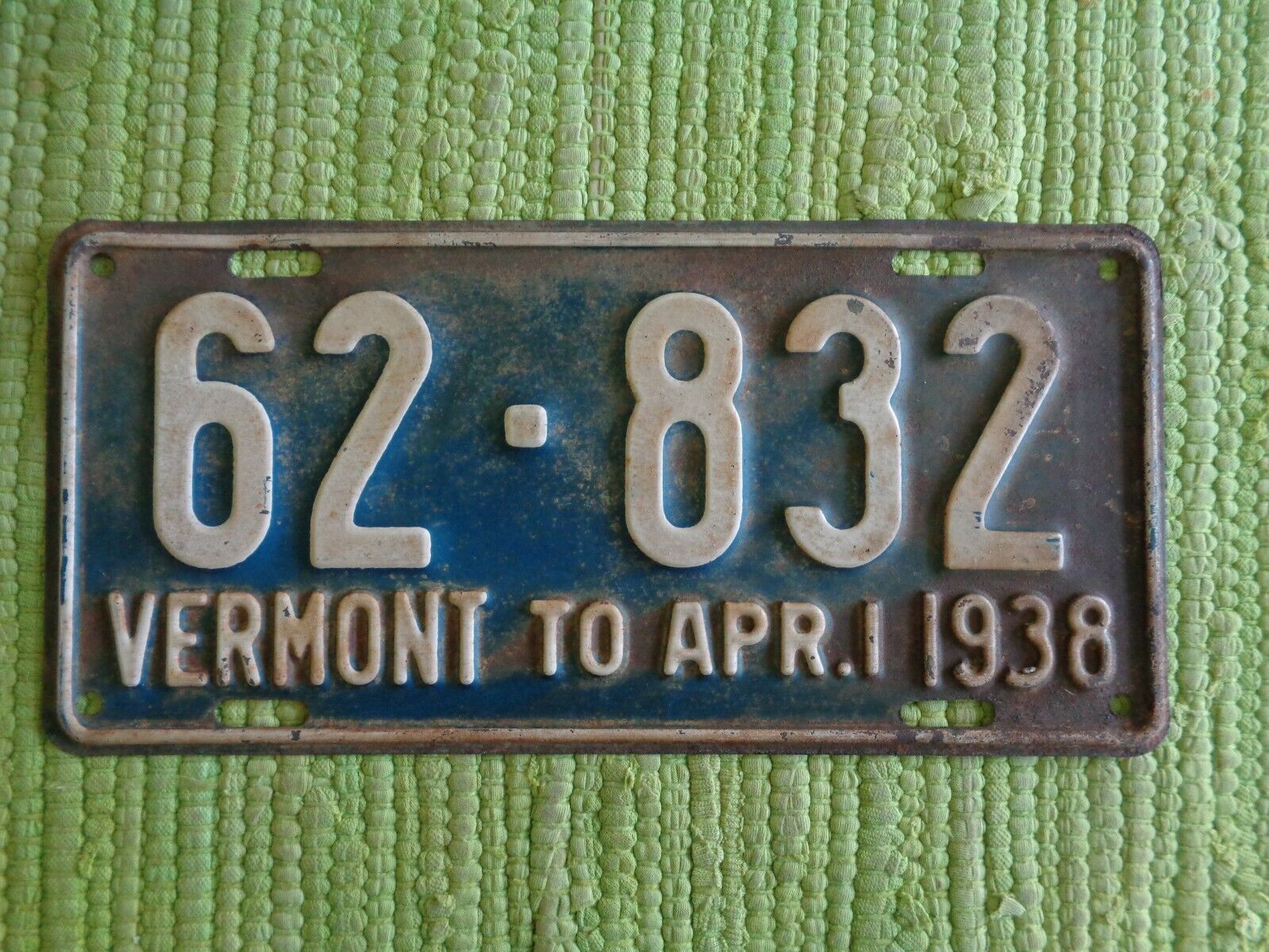 1938 Vermont License Plate 38 VT Tag 62-832