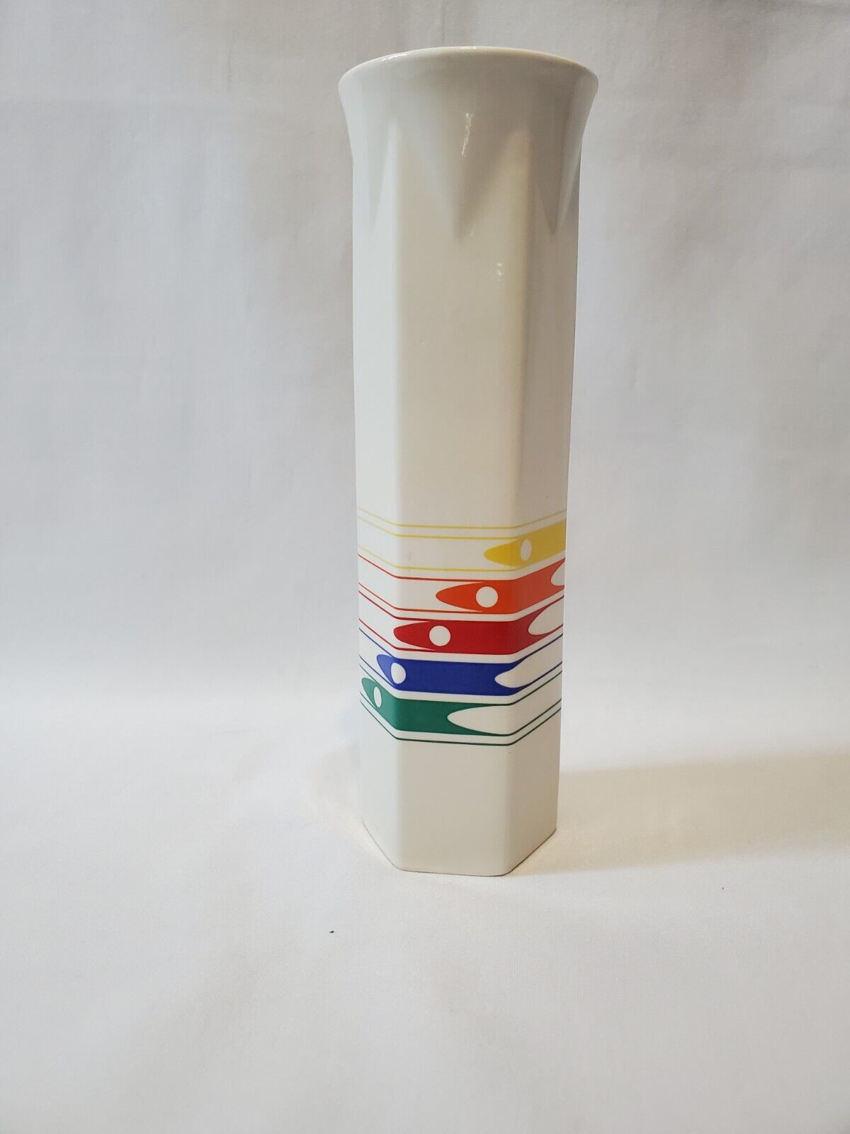 Vintage FTDA 1986 Rainbow Colors Flower Decorative Retro Vase 7” Tall