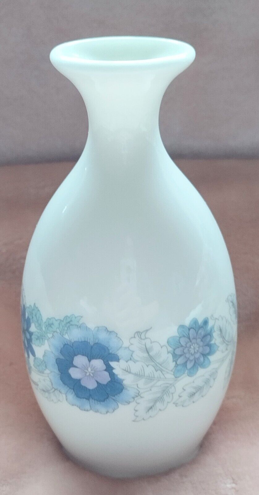Wedgwood Bone China CLEMENTINE Bud Vase, Made In England