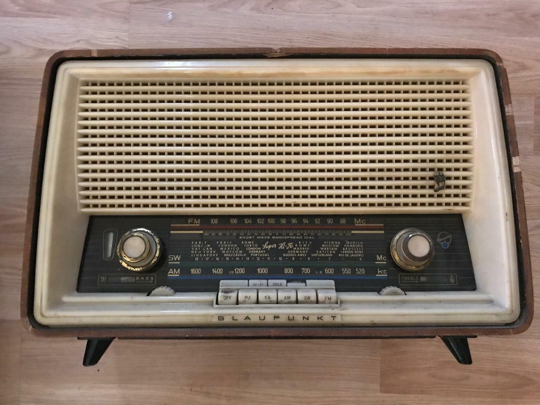 Vintage 1960\'s Blaupunkt Sultan Type 2520 AM/FM Multi-Band Radio/Free Shipping
