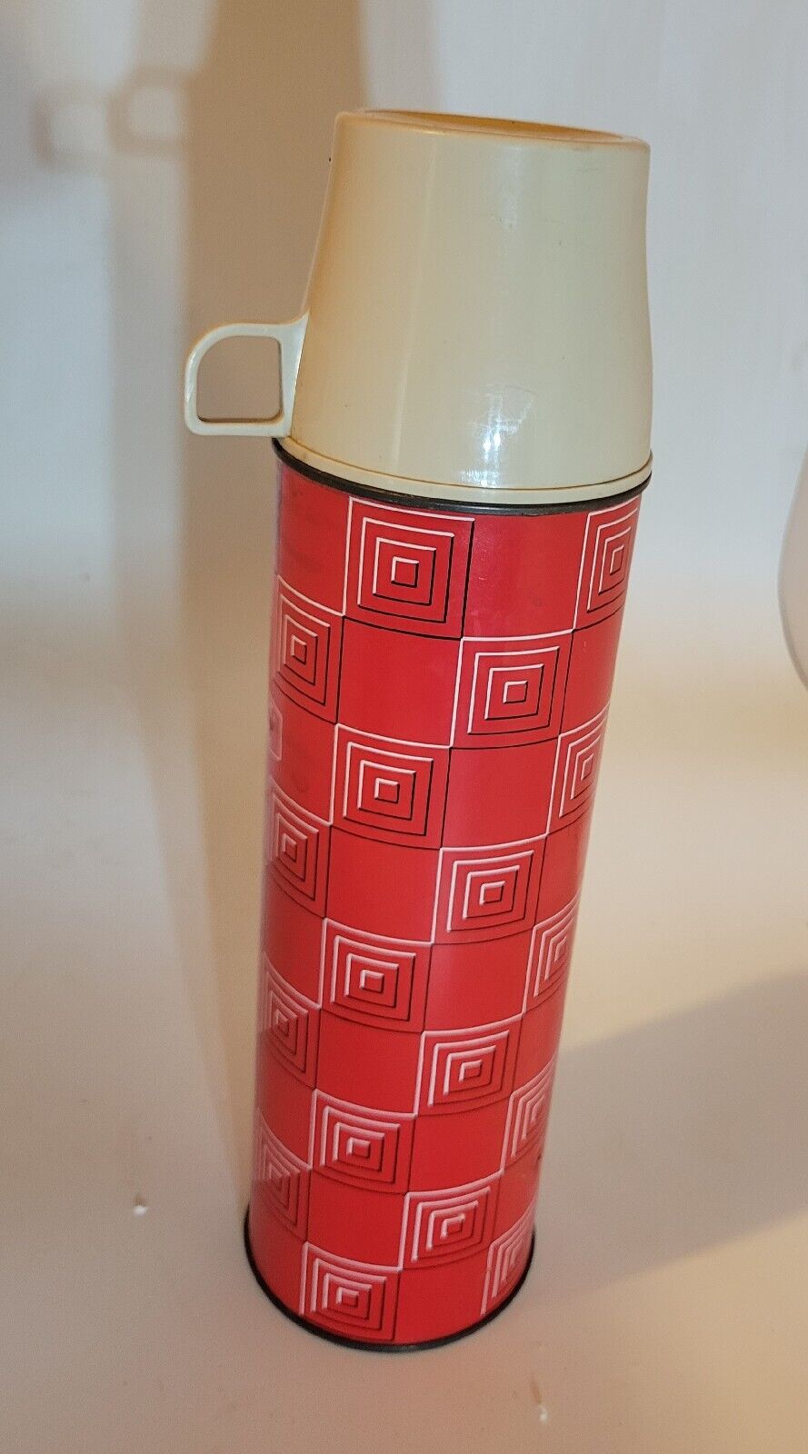 Vintage  Icy Hot Seeley Thermos Quart Size Red Geometric Pattern
