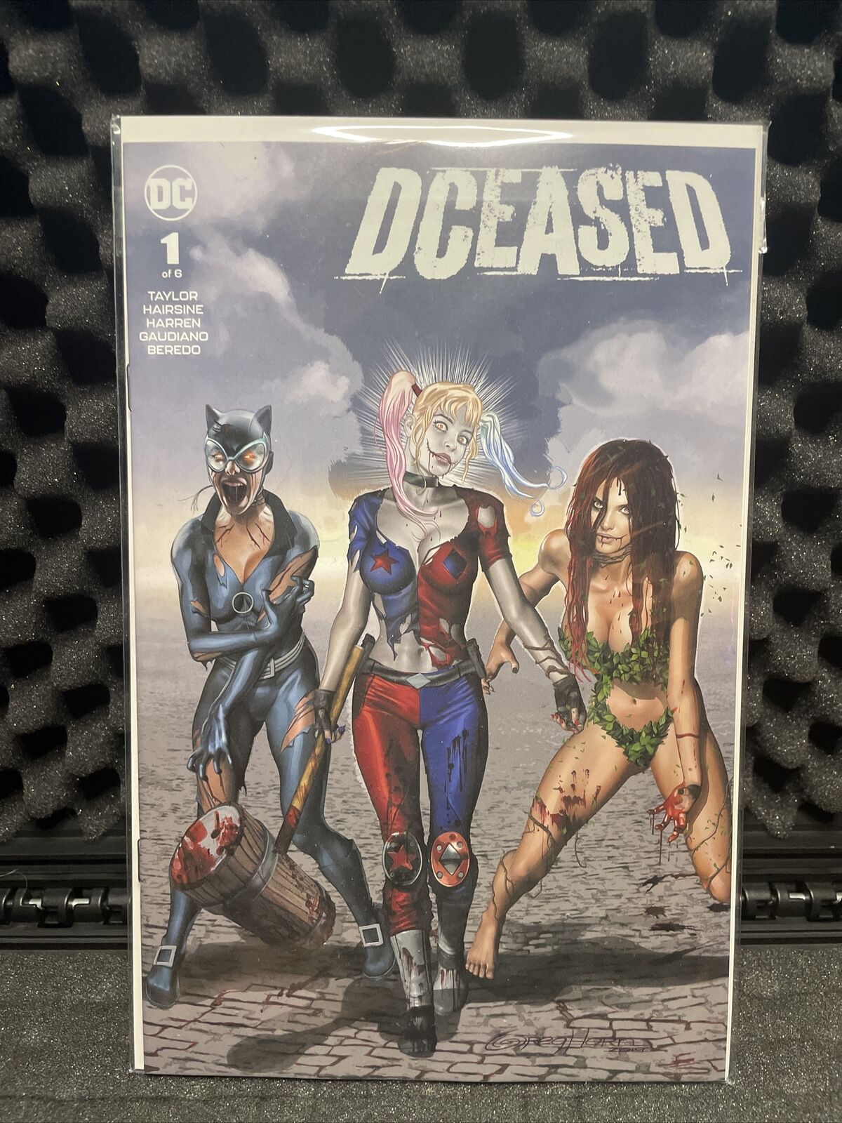 DCeased 1 GREG HORN COMICXPOSURE VARIANT HARLEY QUINN POISON IVY CATWOMAN