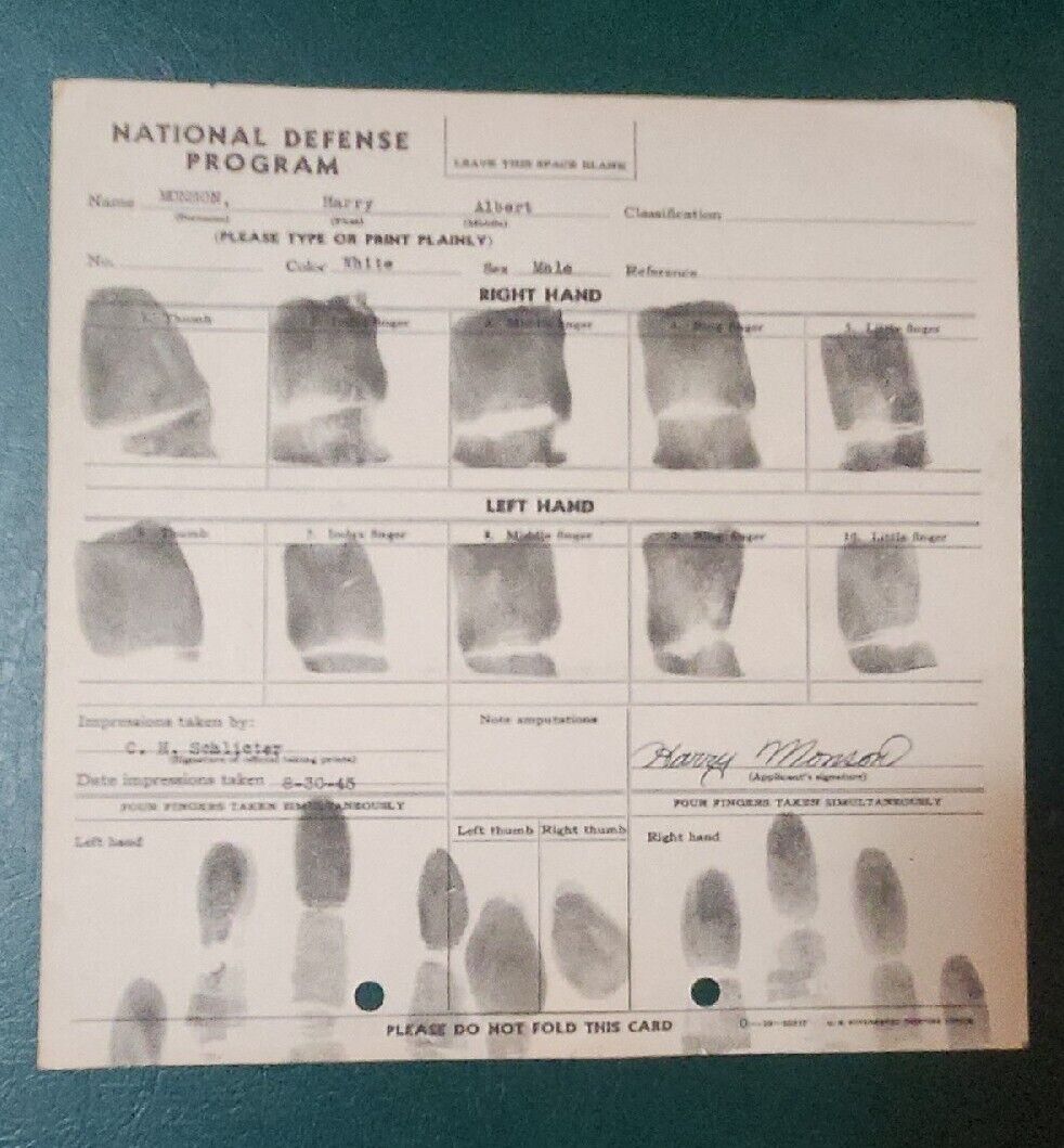 Original 1945 NATIONAL DEFENSE PROGRAM FBI Fingerprint Card Application 16 22517