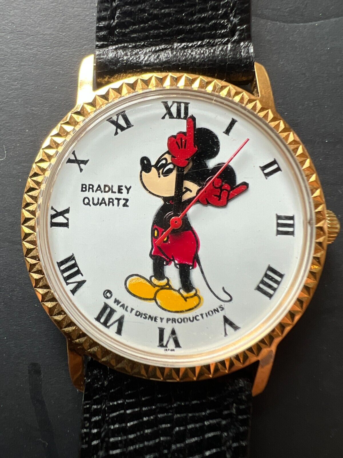 Vintage Walt Disney Bradley Quartz Mickey Mouse Watch Leather Strap