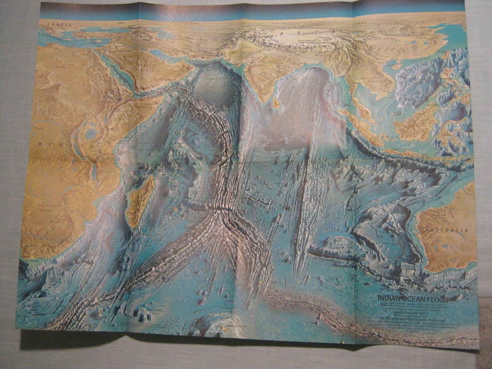 VINTAGE INDIAN OCEAN FLOOR WALL MAP National Geographic October 1967 