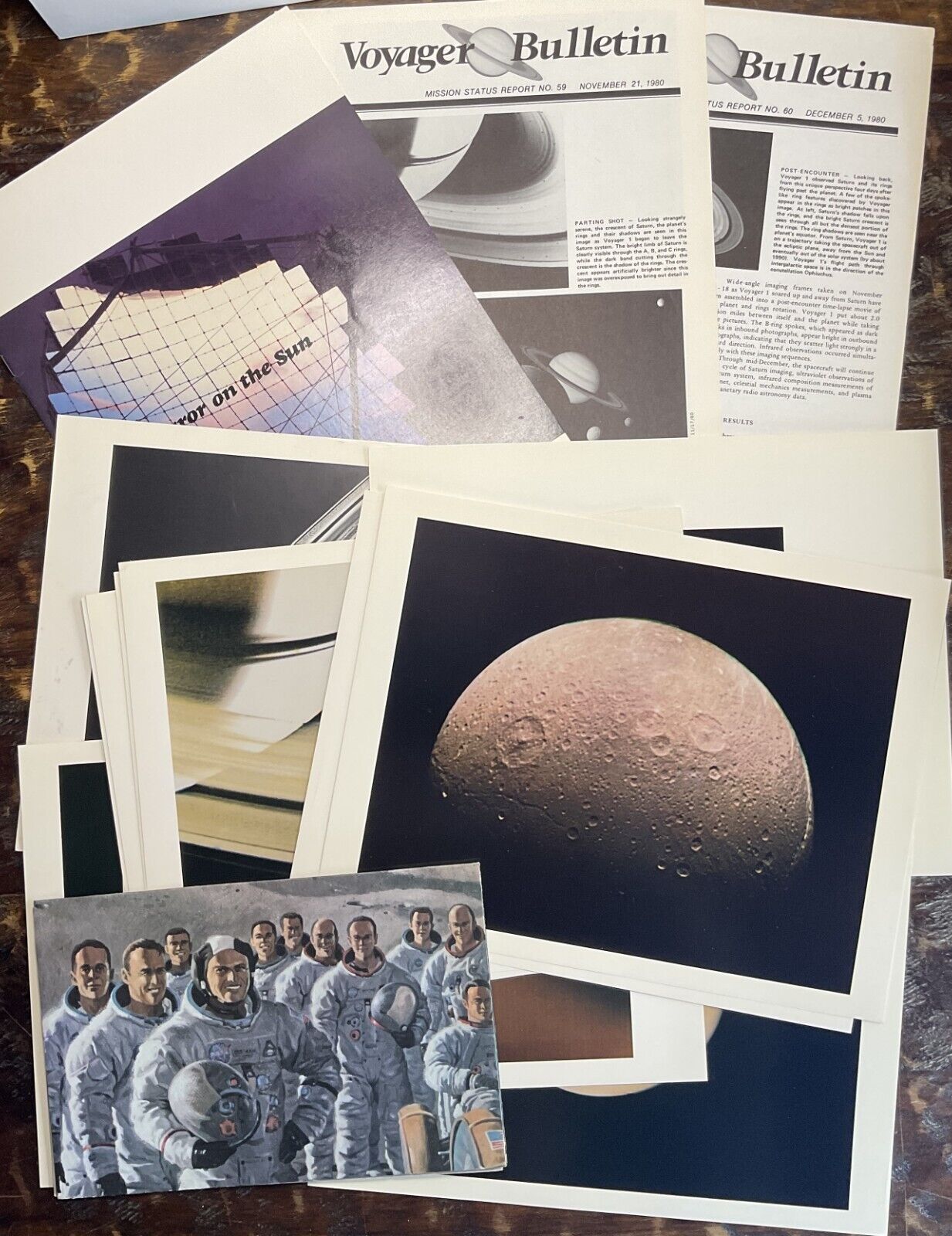 1980 NASA JPL Voyager Mission Packet w/11 Photos & 2 NASA Bulletins & Poster