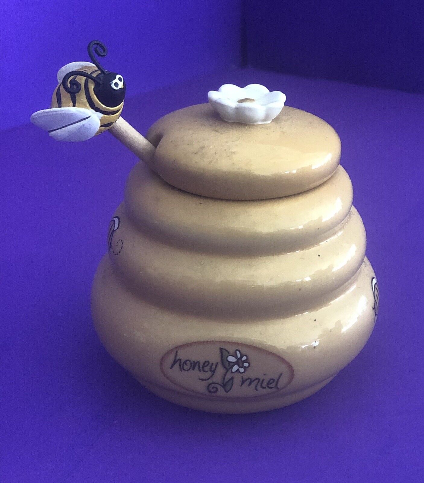 Ceramic Honey Miel Lidded Beehive Pot Jar w/Bumble Bee Honey Dipper SALE
