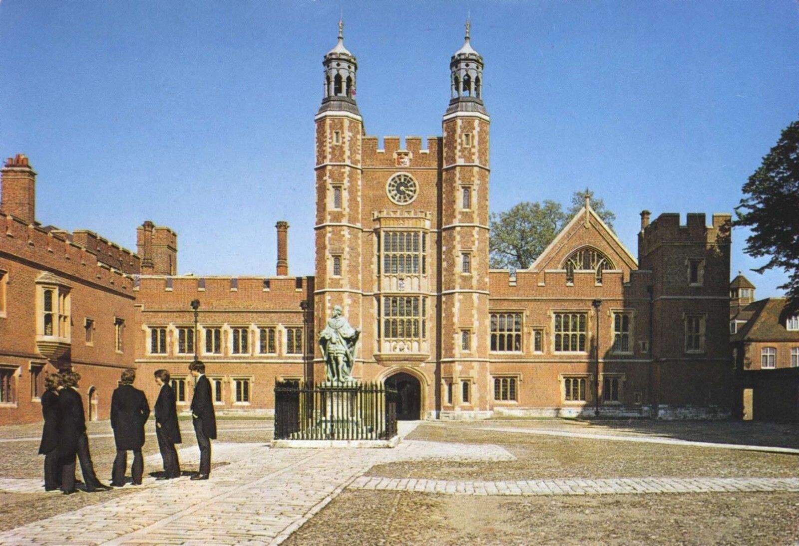 Eton College Berkshire UK Lupton\'s Tower Founder\'s Statue Pitkin Postcard D28