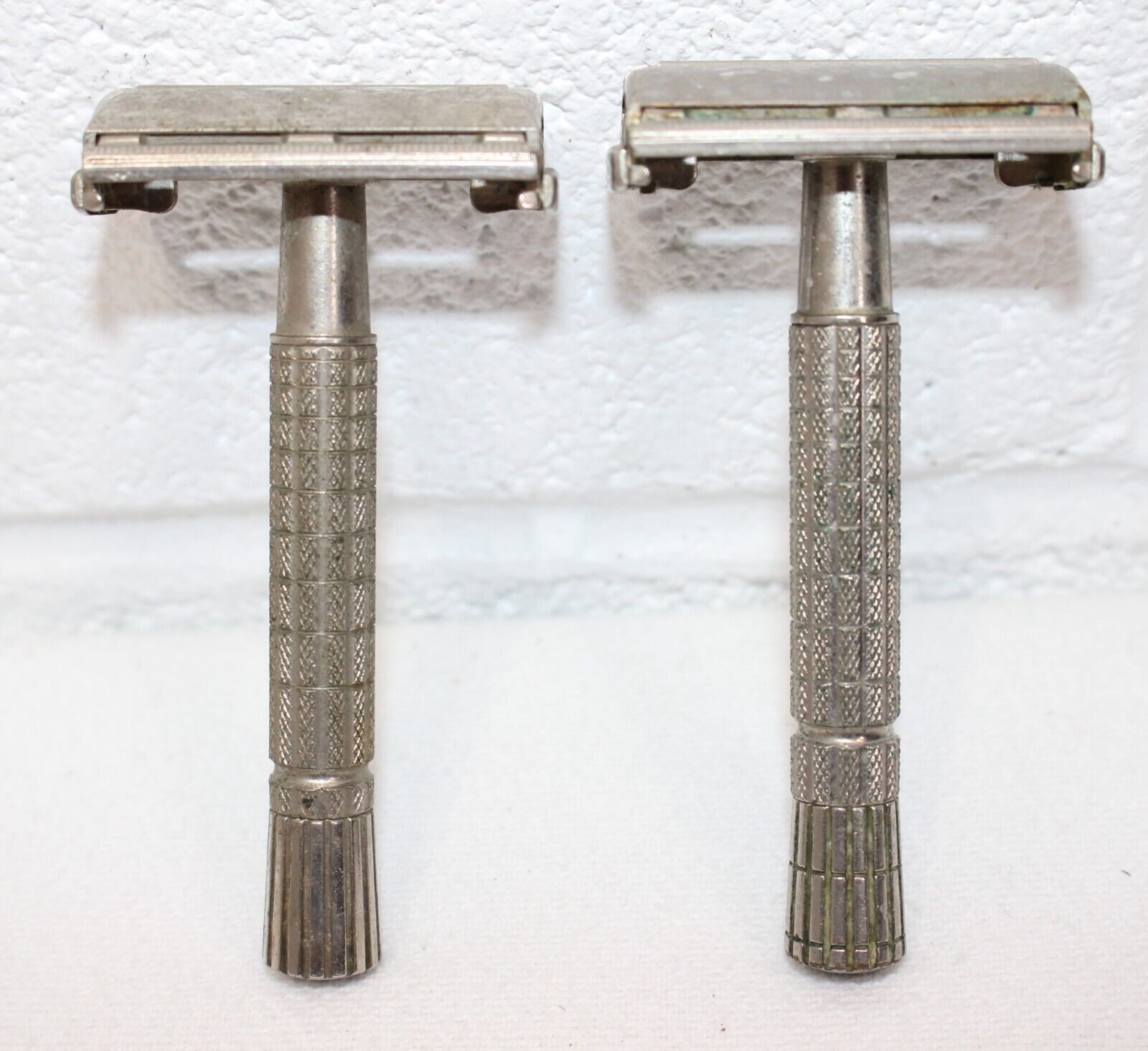 Lot of 2 Vintage Gillette Safety Razors, a bit rough, SEE PICTURES No blades