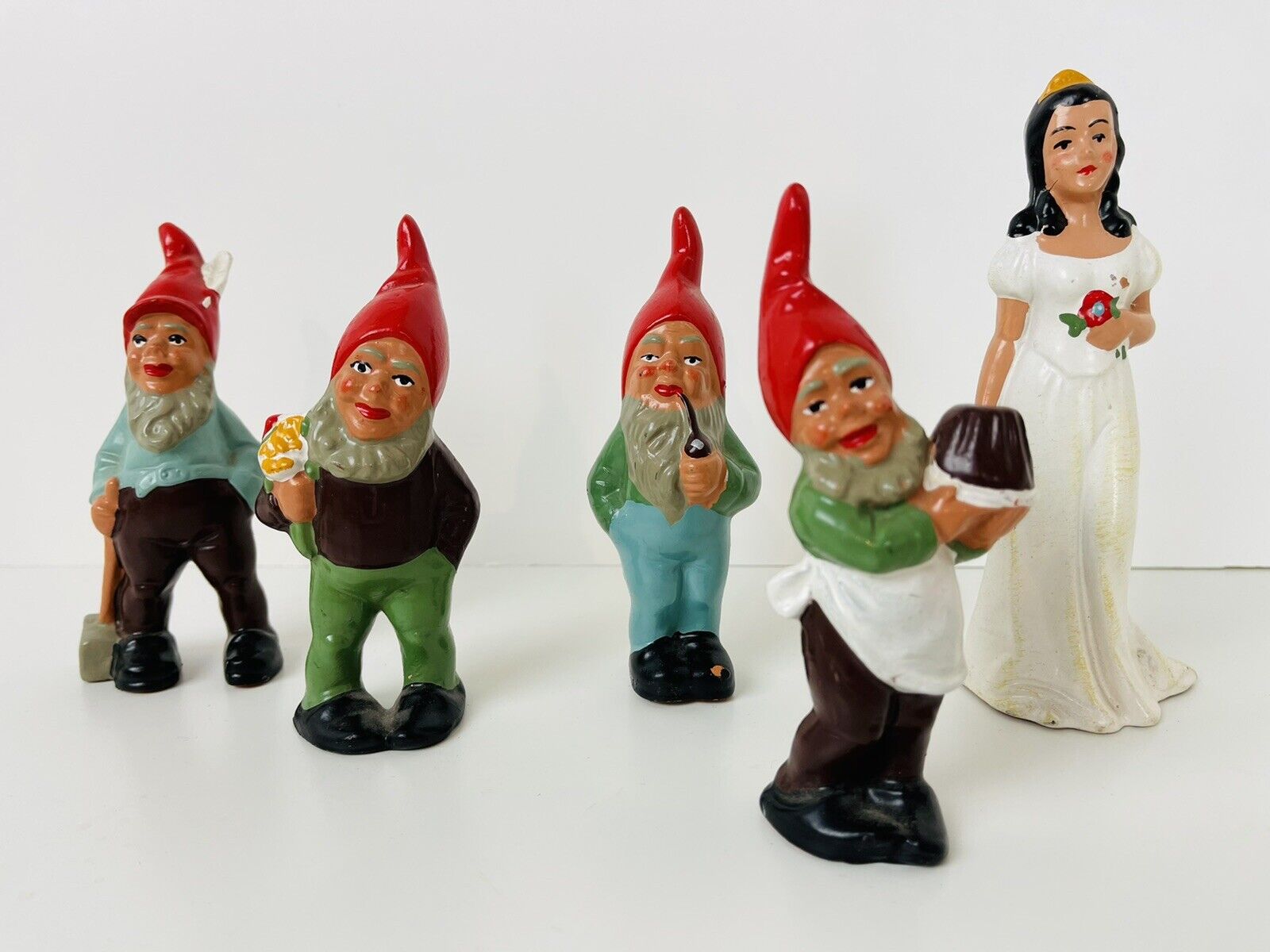 Antique Snow White & Dwarfs Figurines White Dress Set 5 Ceramic Unique Flawed