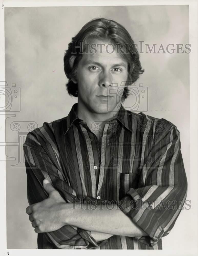 1988 Press Photo Gary Cole in \