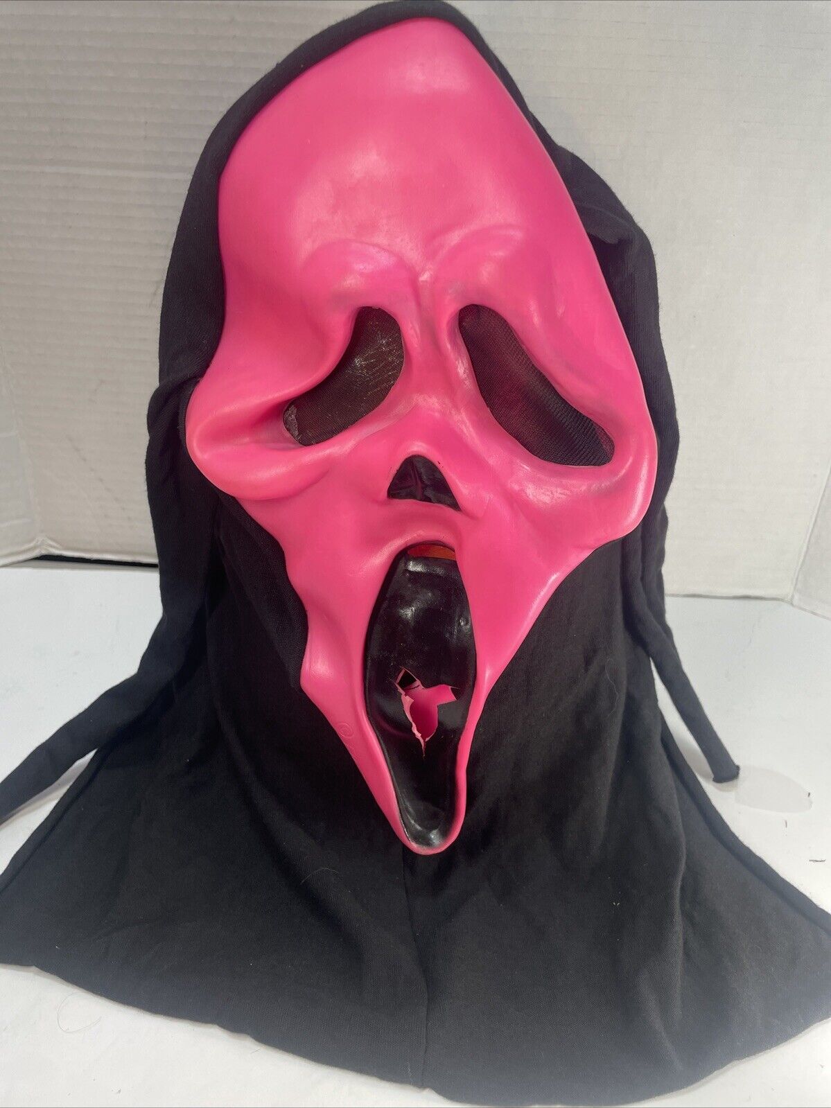 Fun World Scream Fantastic Faces Florescent Pink Ghost Face Mask Gen 1 w/ Damage