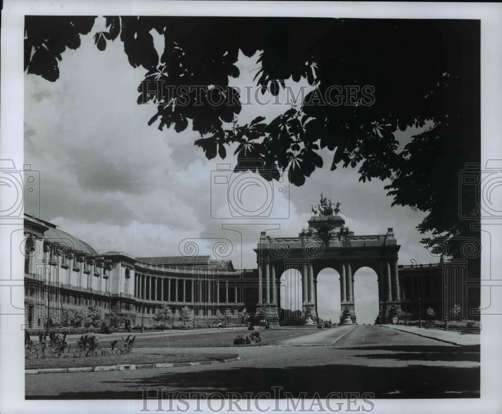 1979 Press Photo Cinquantenaire Arch, Brussels - cvb61874