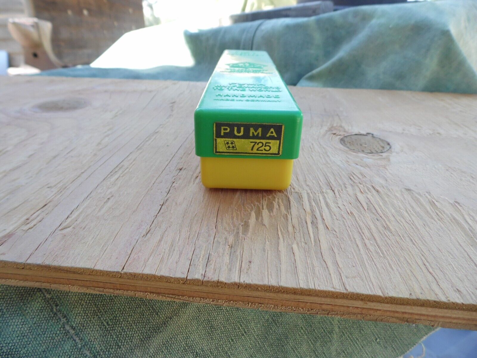 Puma knife boxes, green and yellow, for 725, and 6393 SKINNER. 2 boxes ONLY.