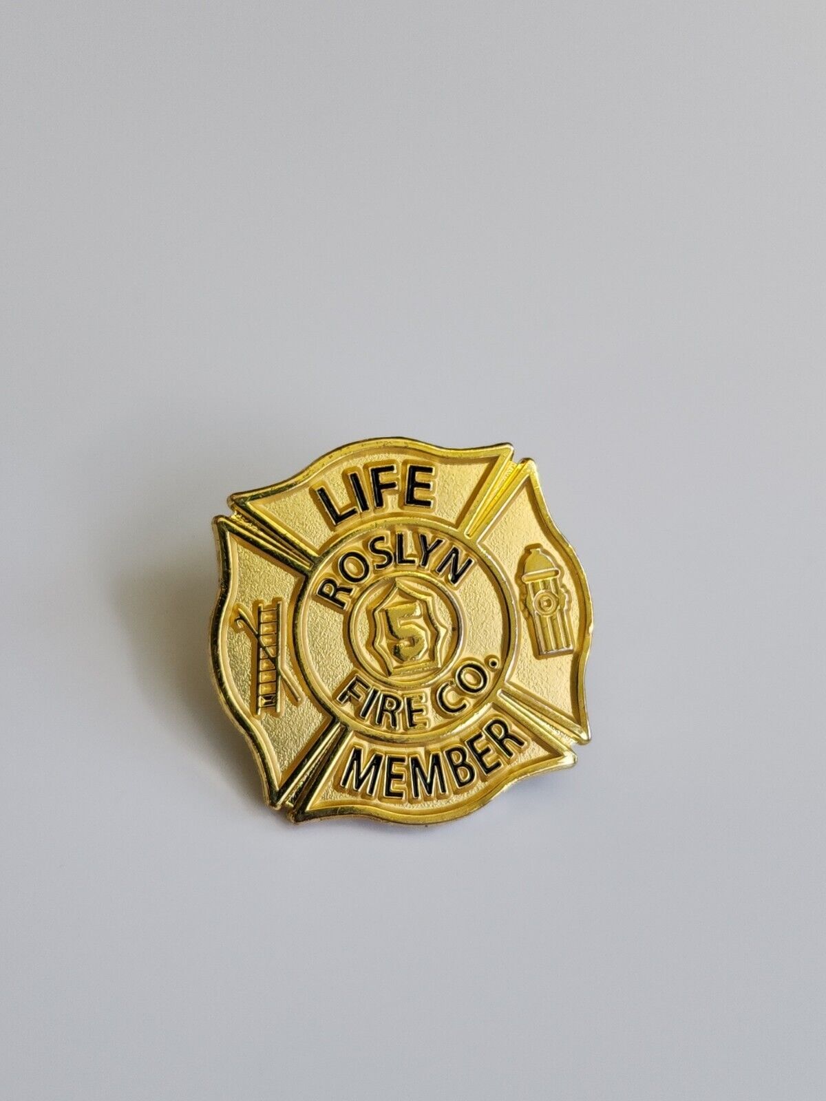 Life Member Roslyn Fire Co. Lapel Pin Gold Color Pennsylvania
