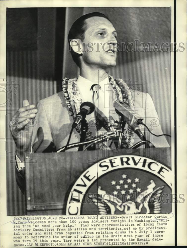 1970 Press Photo Draft Director Addresses Youth Advisers Run Draft Lottery