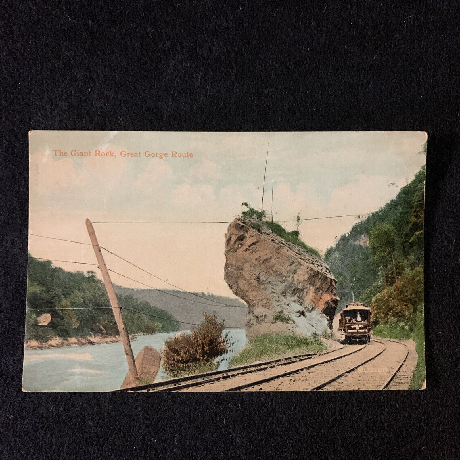 The Giant Rock Great Gorge Route Niagara Falls New York NY UDB UPD Postcard