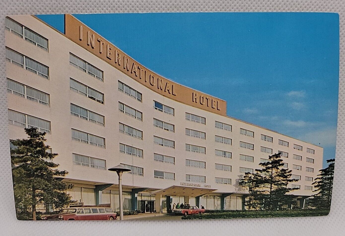 Vintage Postcard International Hotel John F Kennedy Airport JFK New York