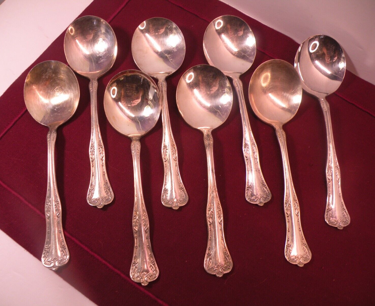 8 National Silver Co. Silver Plate Queen Elizabeth Round Gumbo Soup Spoons 6 7/8
