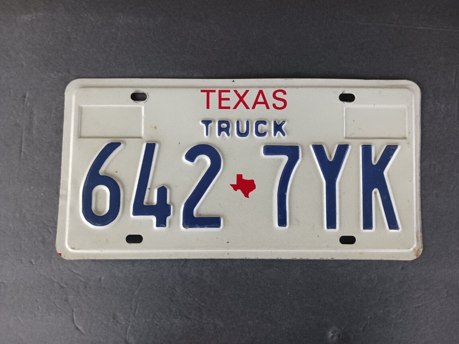 1996 Texas TX License Plate 642 7YK Truck