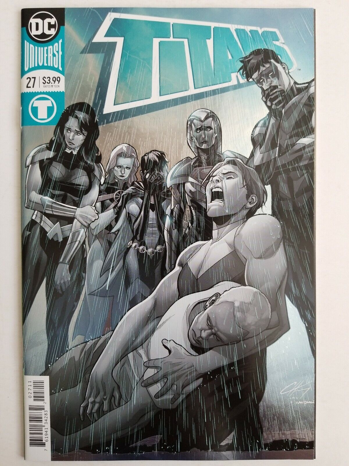 Titans (2016) #27 - Near Mint - Foil cover 