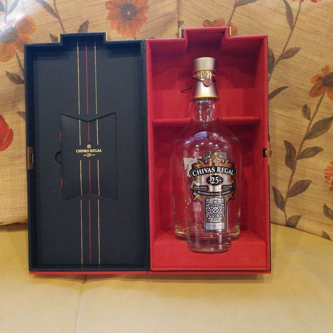 Limited RARE Chivas Regal 25 years empty bottle cosmetic box included 