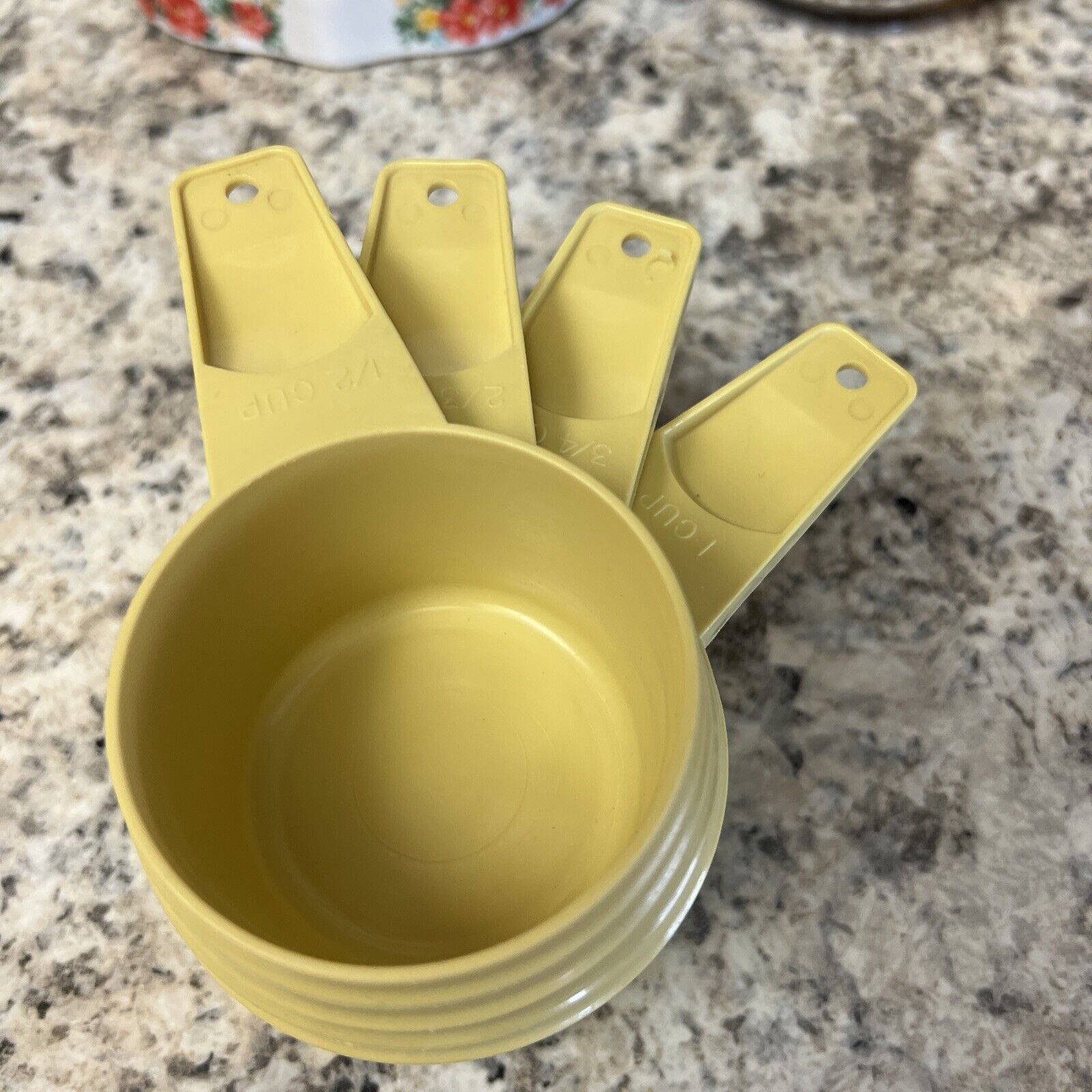 4 Vintage Tuppeware Harvest Yellow Measuring Cups - 1/2 Cup -1 Cup