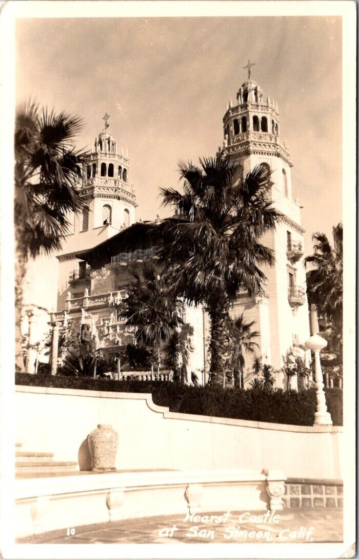 RPPC San Simeon CA Hearst Castle Exterior c1930-1940s photo postcard IQ2