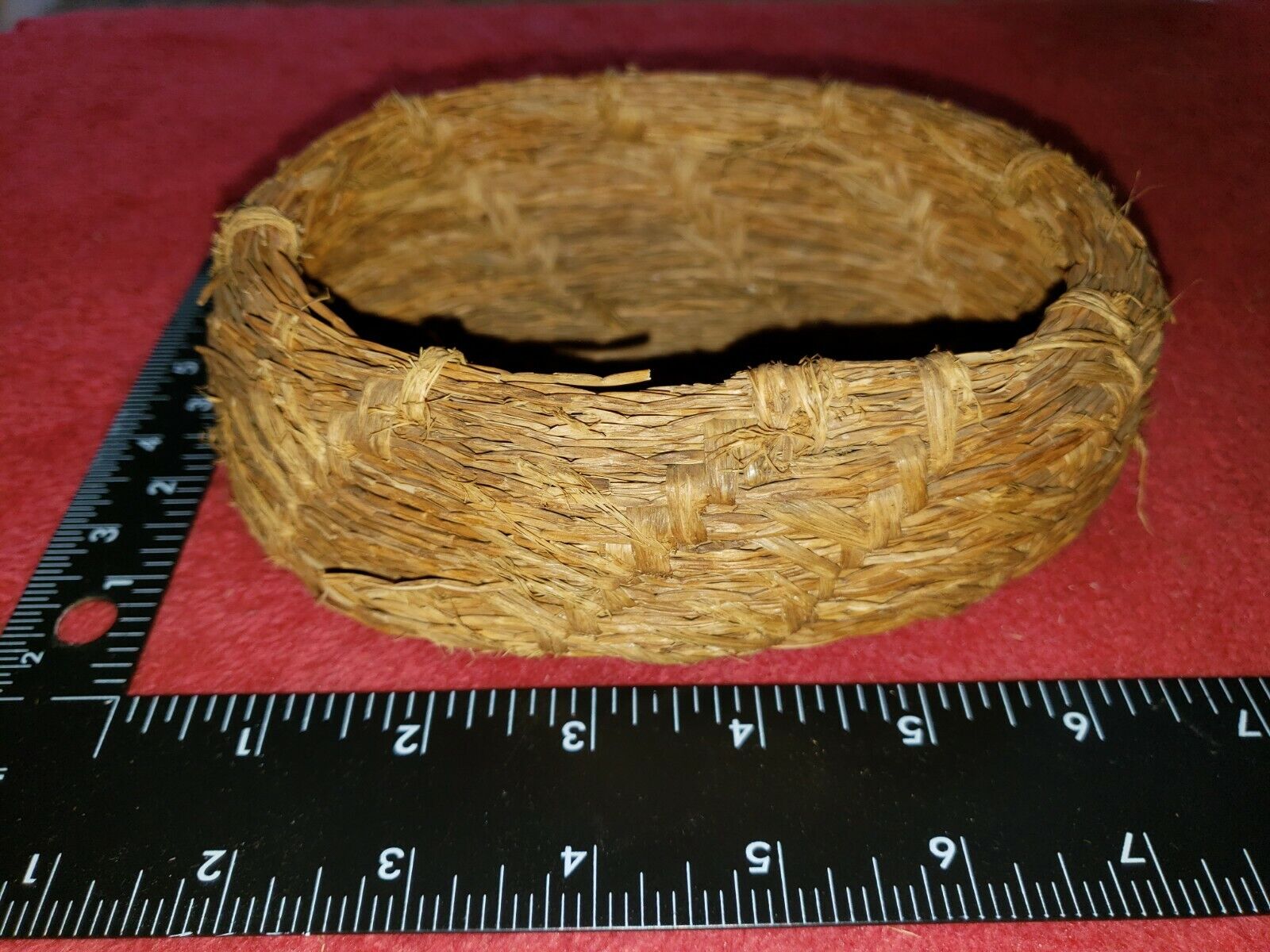 Hand Crafted Native American Indigenous Basket Southwestern Style 2oz 7x5x2 1/4\