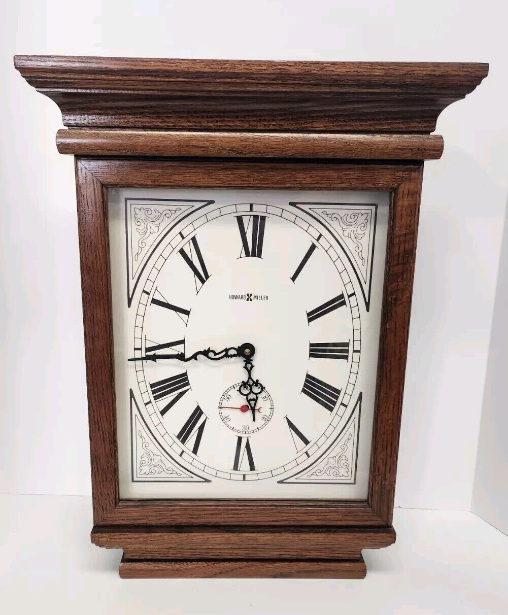 Vintage Howard Miller Clock Co. Wood Wall Clock Model No. 613-239 Works 18”x 13”
