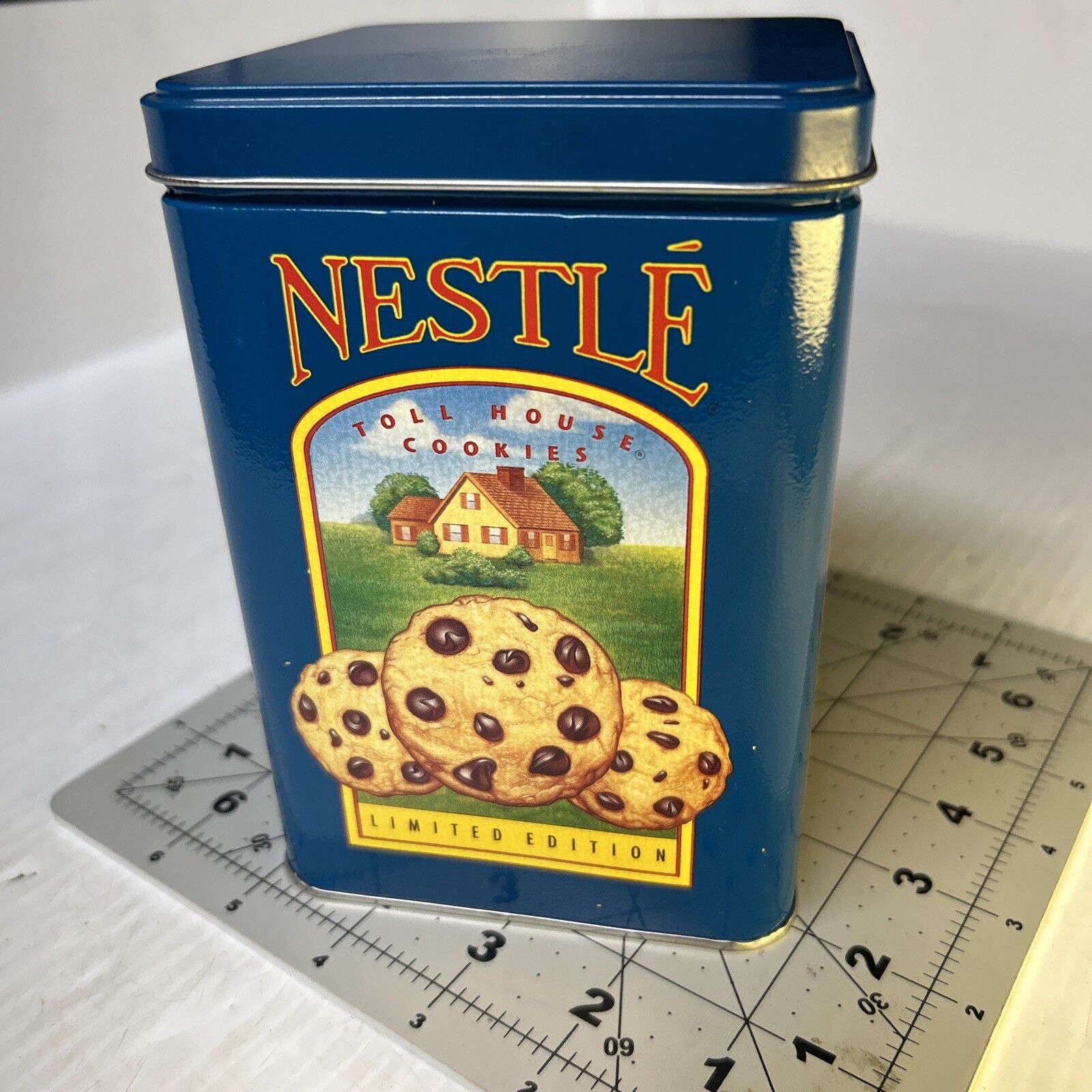Vintage Tin Nestle Toll House Limited Edition Cookies Morsels Farm Cow Chicken