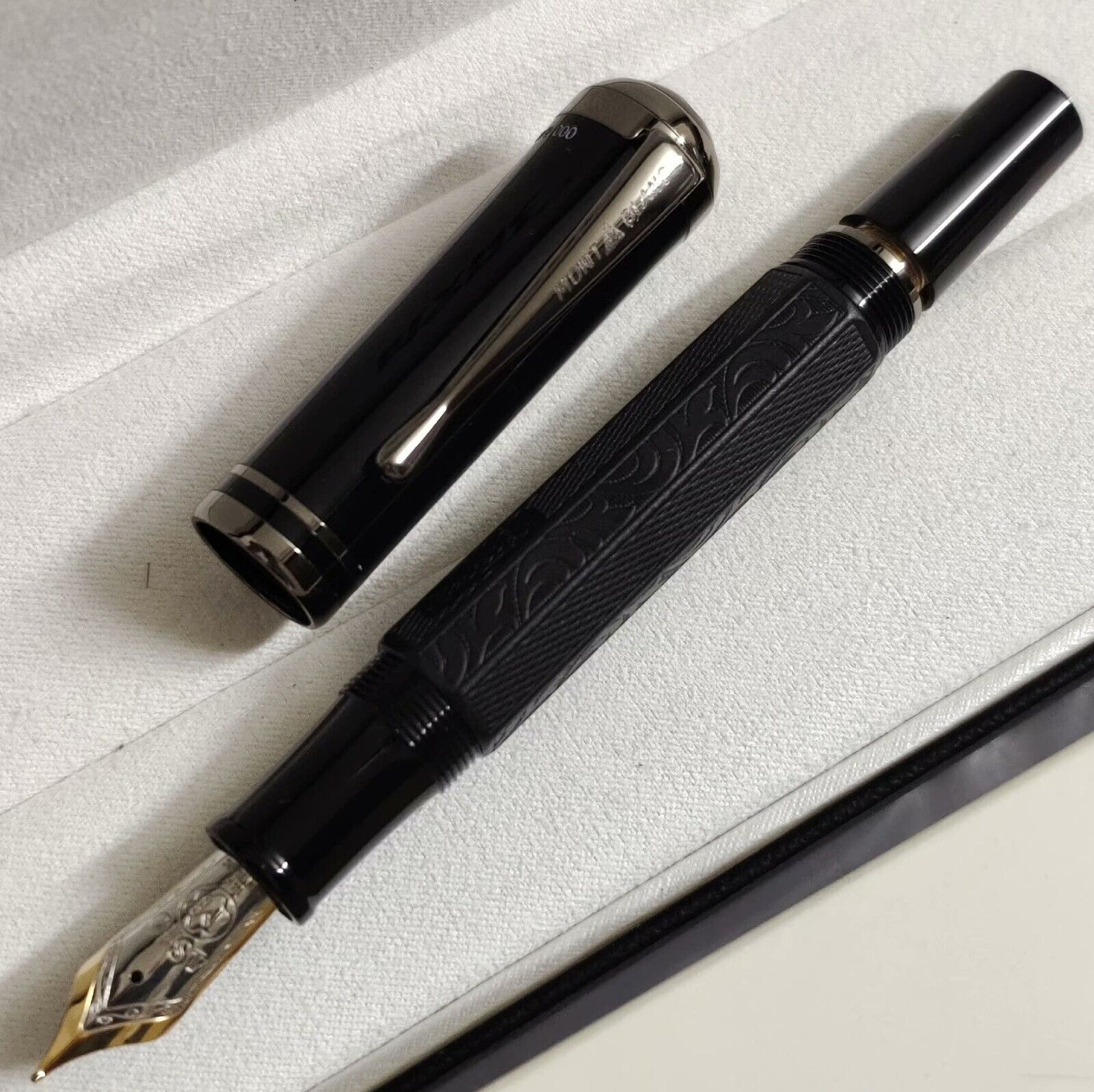 Deluxe Proust Series Black Color Medium nib Fountain Pen No Box