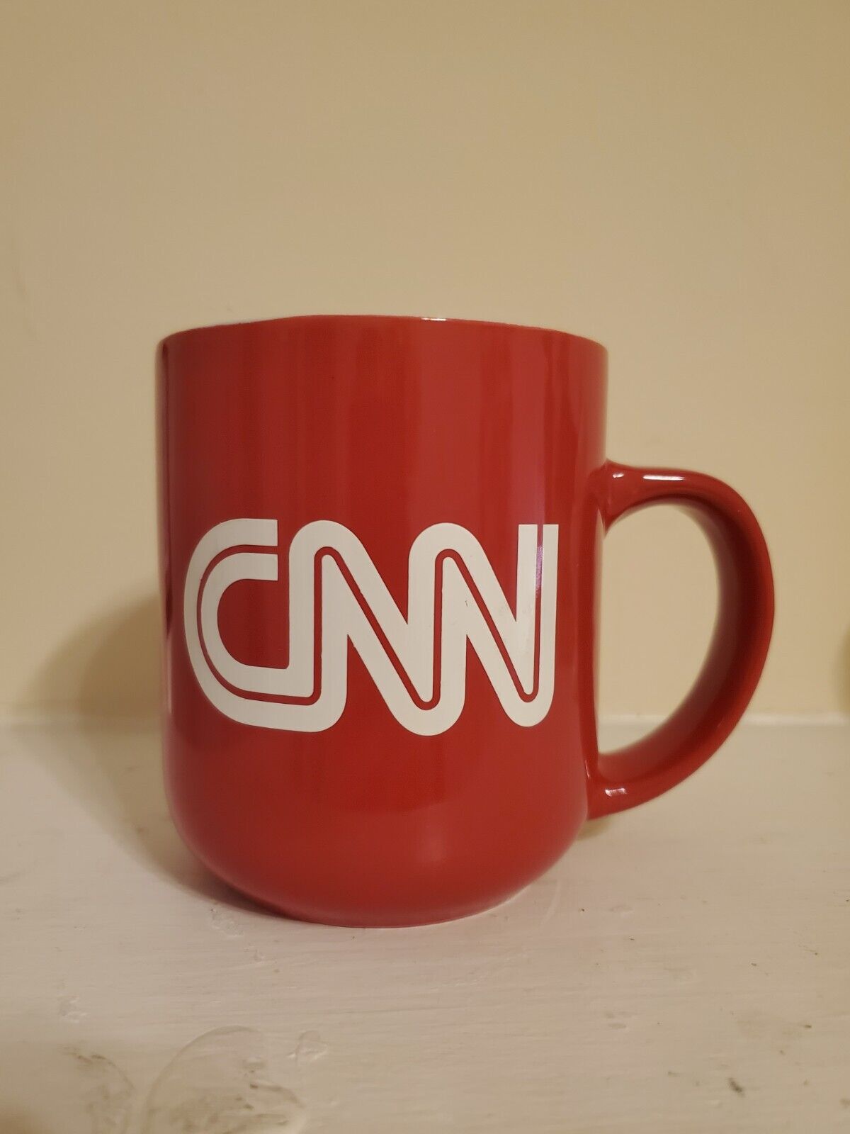 HARD TO FIND BIG, RED CNN MUG