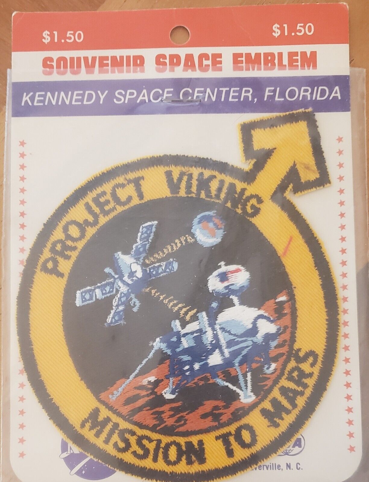 VINTAGE 1975 1976 NASA PATCH PROJECT VIKING MISSION TO MARS. MIP