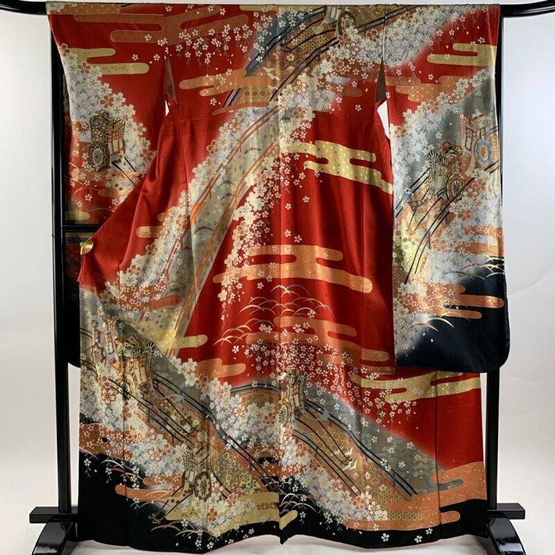 Woman Japanese Kimono Furisode Silk Goshoguruma  Gold Thread Foil Red