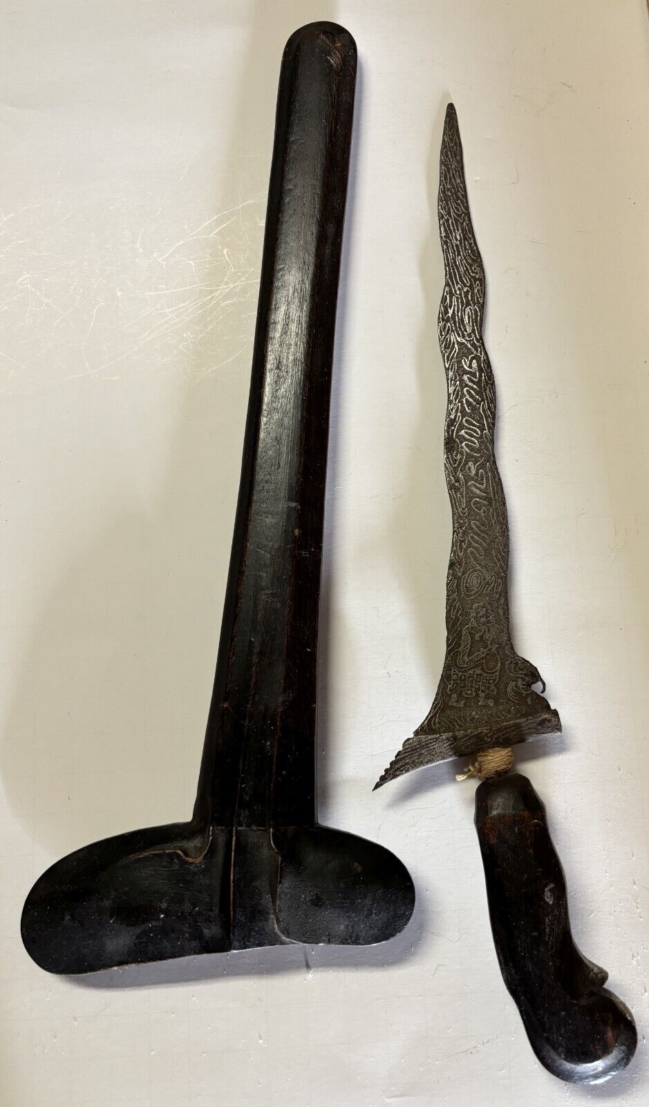 Kris Keris Dagger Indonesian Damascus Blade Semar Arjuna Old Vintage Wood Sheath