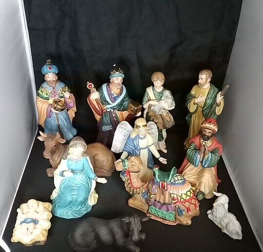 Traditions 12 Piece Porcelain Nativity Scene Set 75177 Kirkland Costco 