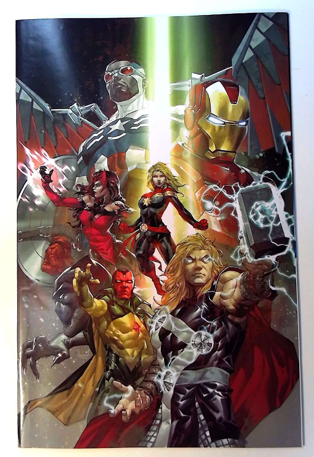Avengers #1 j Marvel 2023 Limited 1:100 Incentive Ngu Virgin Variant Comic Book