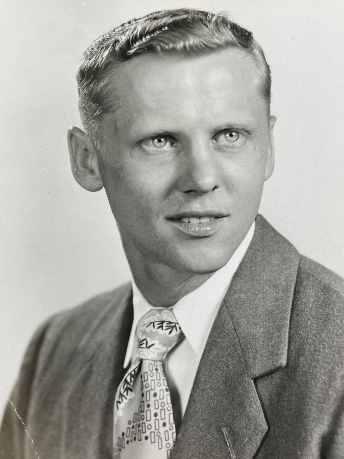 LH Photograph Handsome Man Portrait 1950\'s Suit Attractive Studio Headshot