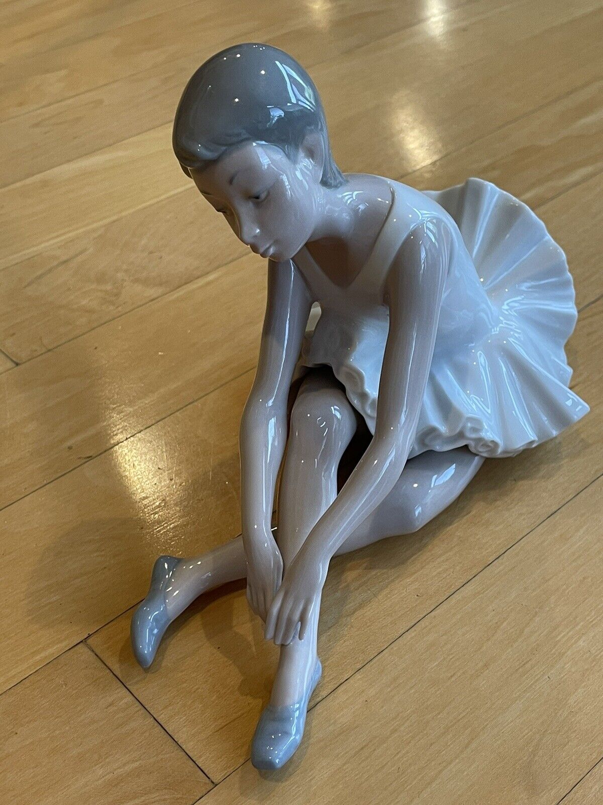 NAO By LLADRO -  Ballarina sat adjusting shoe retired Figurine Mint Condition