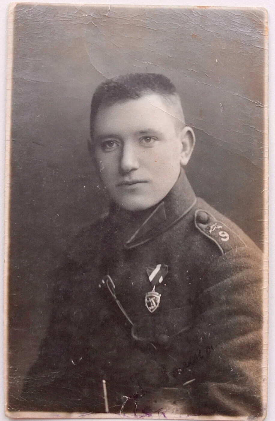 Latvia Militaryman 9th Regiment Commemorative medal Antique Photo
