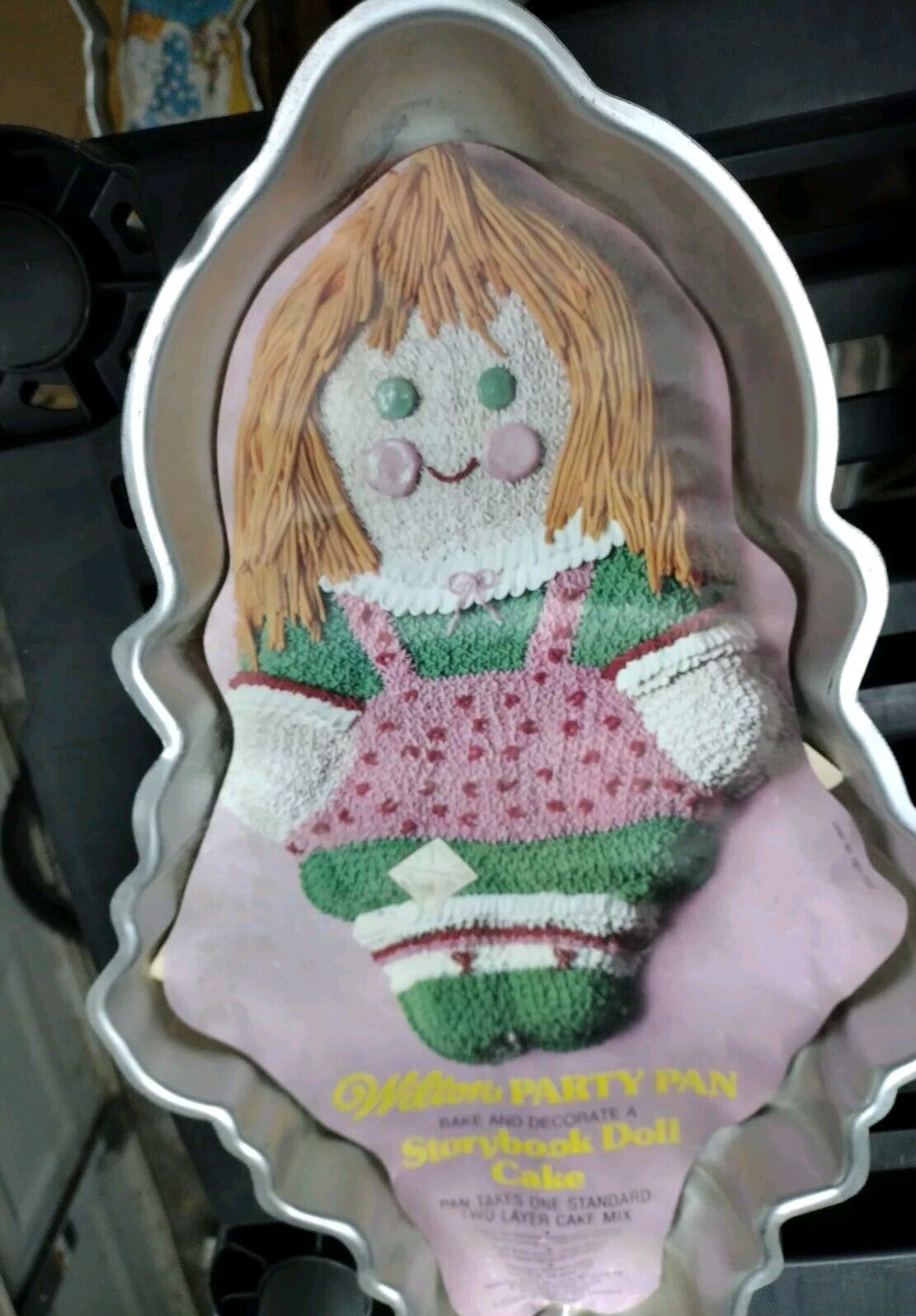 Wilton Cake Party Pan Bake And Decorate A Storybook Doll Cake 1971 One Cake Mix