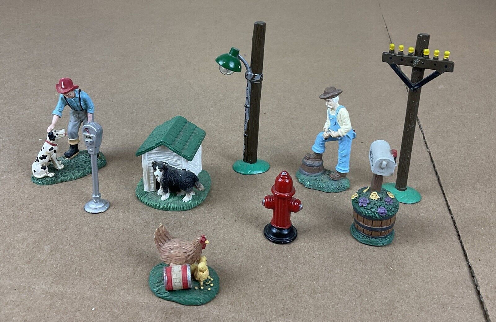 Cannon Valley Figures Doghouse Chicken Meter Utility Pole St Light Dalmatian Etc
