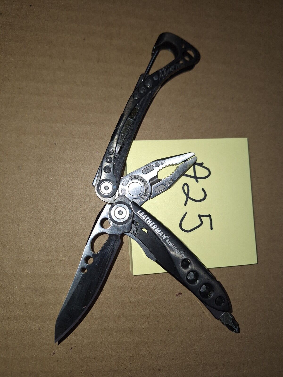 1 LEATHERMAN CX SKELETOOL   camping fishing NEW OTHER   Lot A25