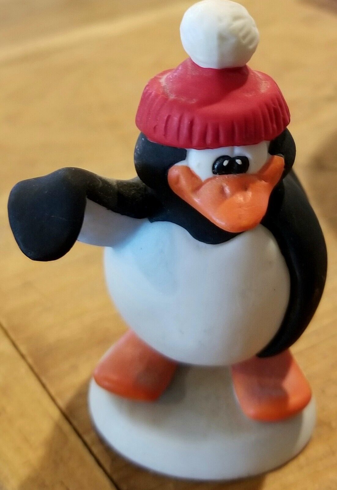 1984 Robert Marble George Good WAVING Penguin ~ Red Hat w/Pom Pom