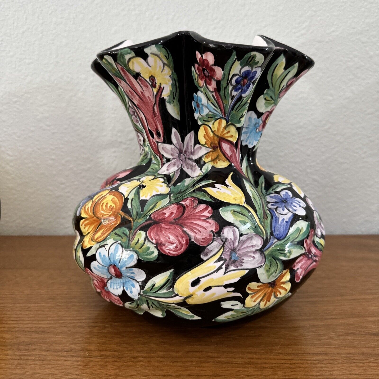 Vtg. Baffoni Gubbio Large 10” X 10” Floral Motif Vase