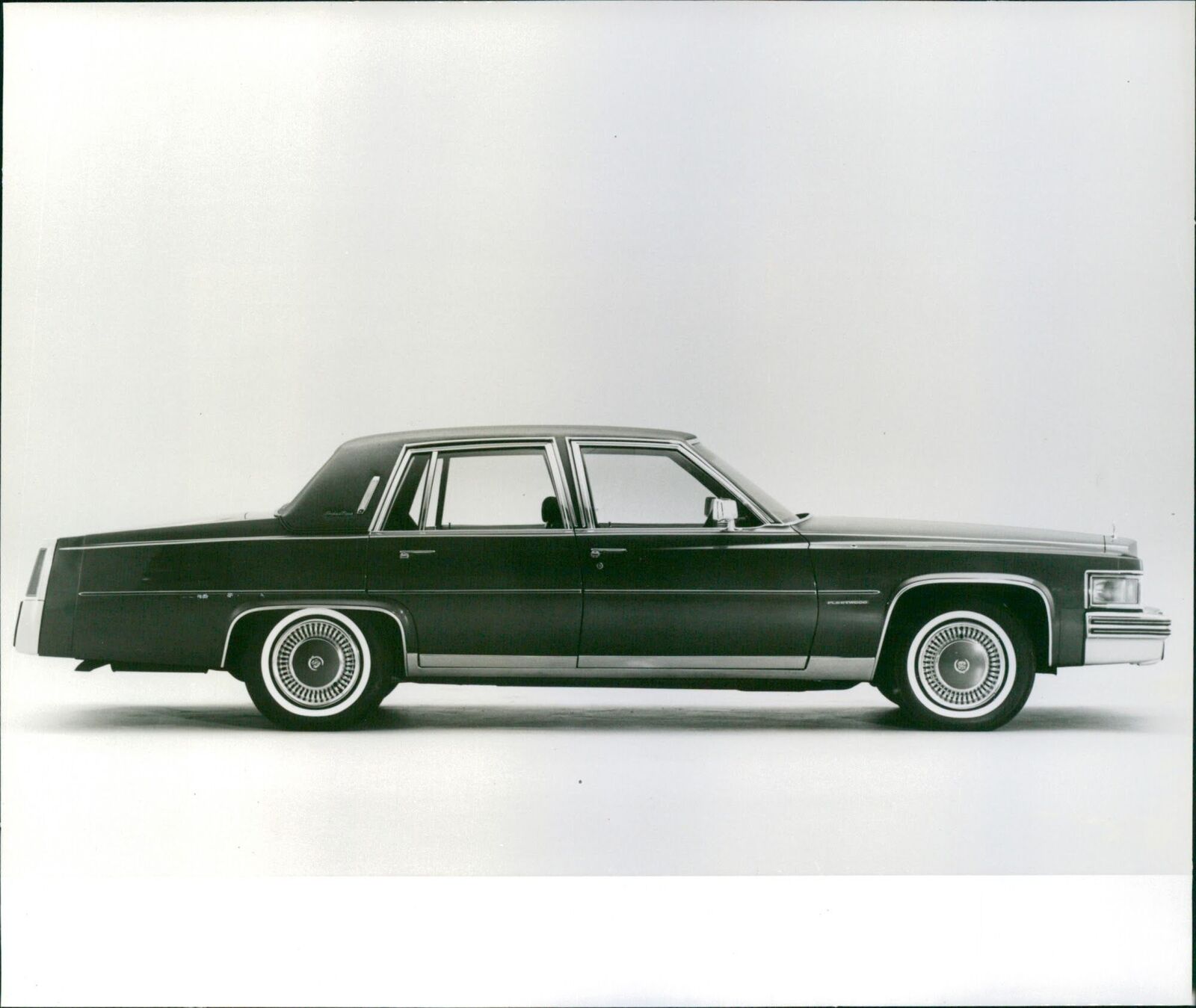 1976 Cadillac Fleetwood 60 Special Brougham - Vintage Photograph 3360554