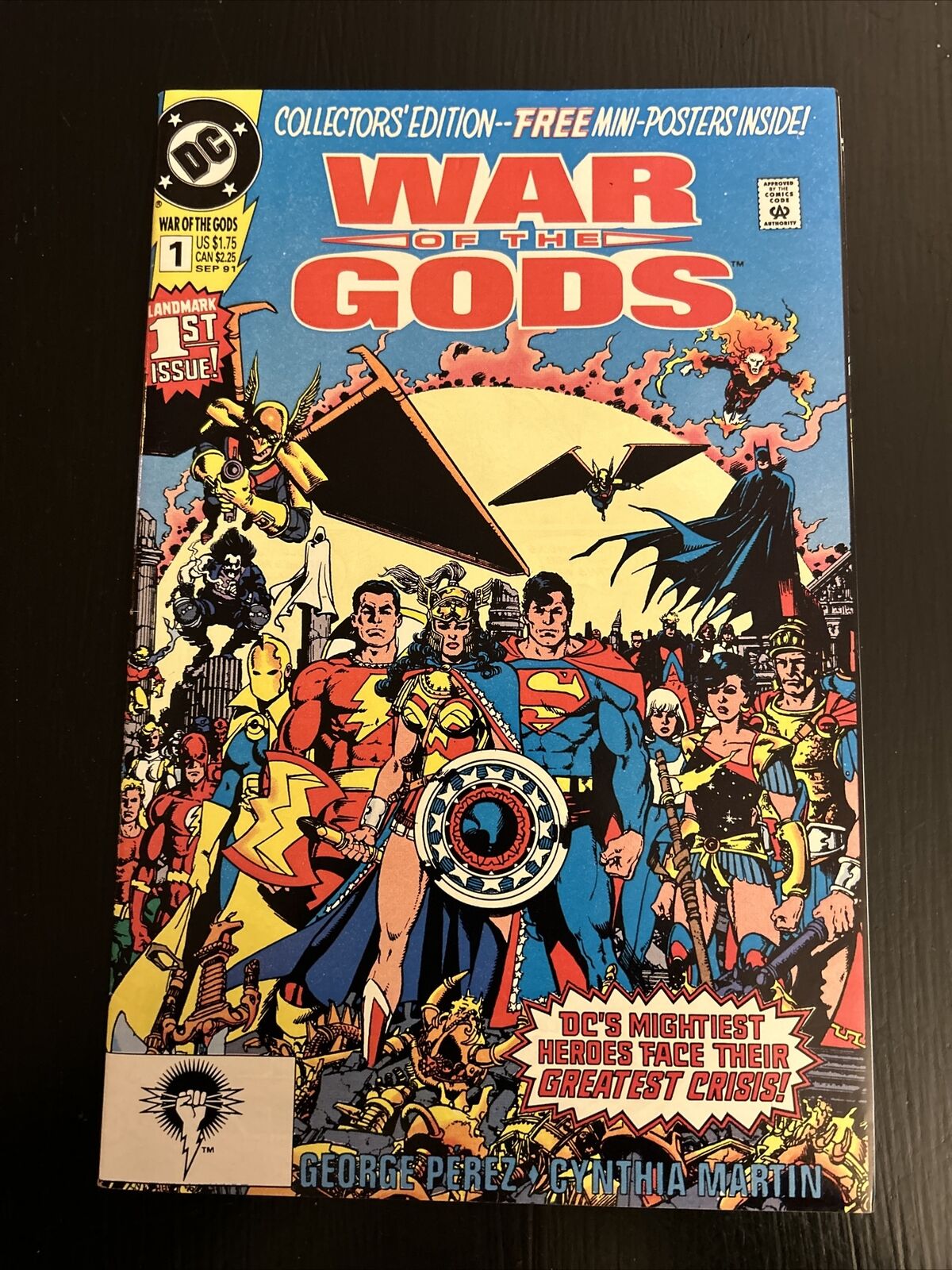 War of the Gods #1 DC Comics George Perez with Mini Posters