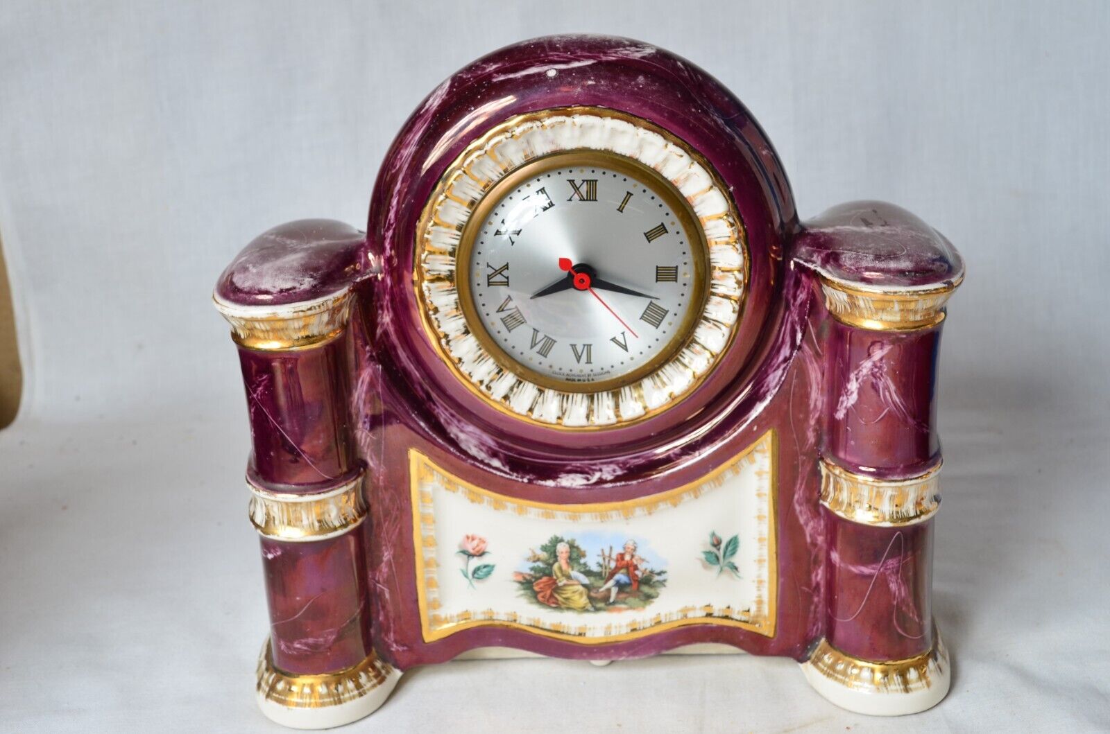 Vintage Sessions Mantle Clock Purple Faux Marble Gold Trim WORKS Beautiful